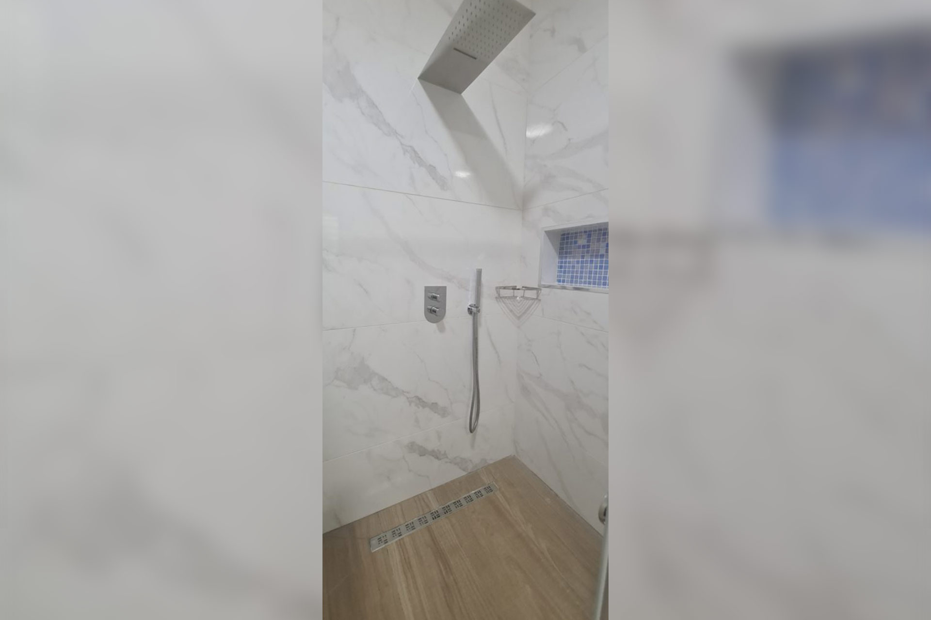 salle de bain location duplex Riviera Mbadon abidjan