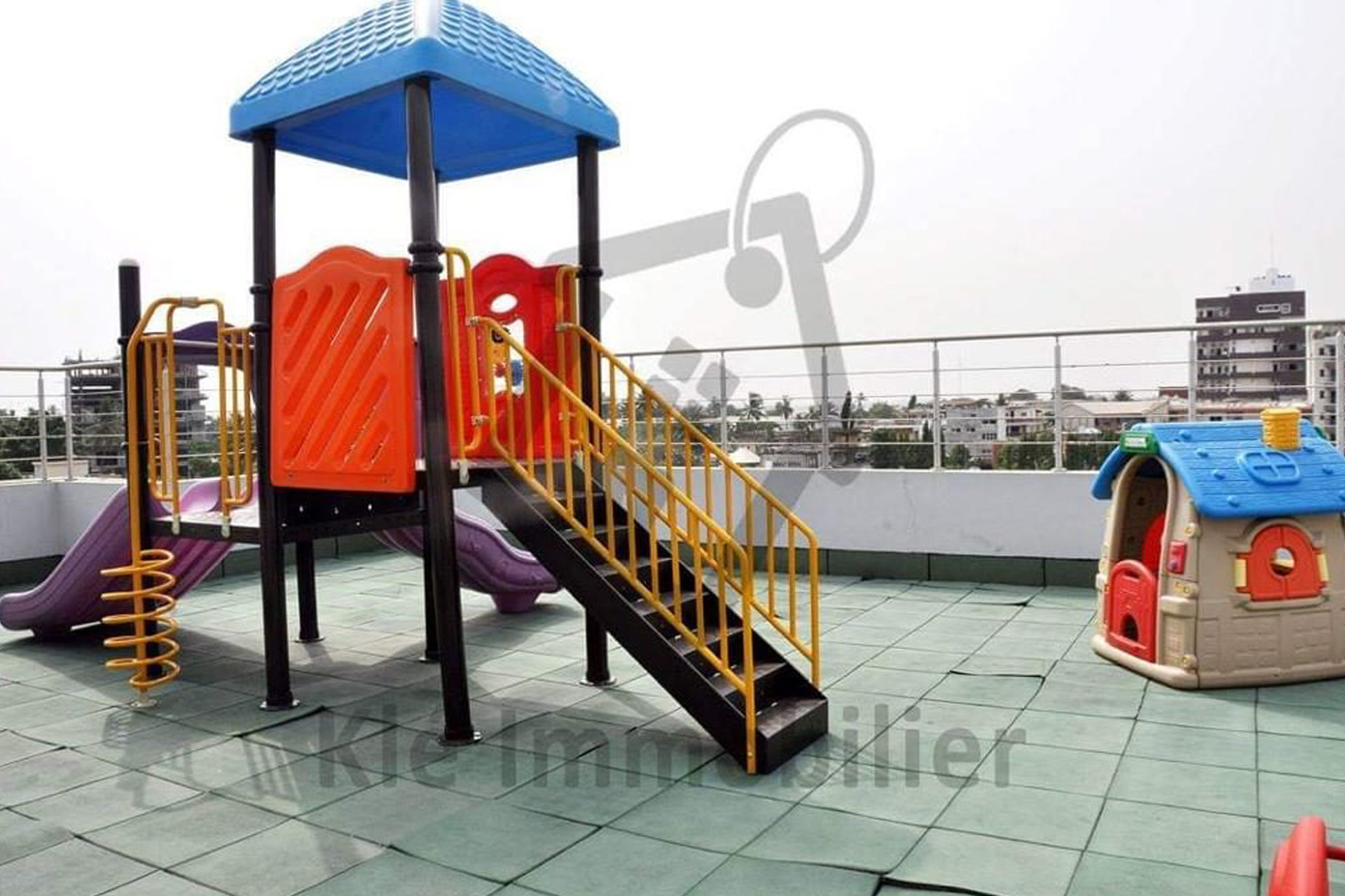 beau studio meublé zone 4 immeuble cactus